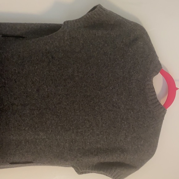 VINCE For Bergdorf Goodman Grey Alpaca Wool Cashmere Sweater Vest - Picture 4 of 7